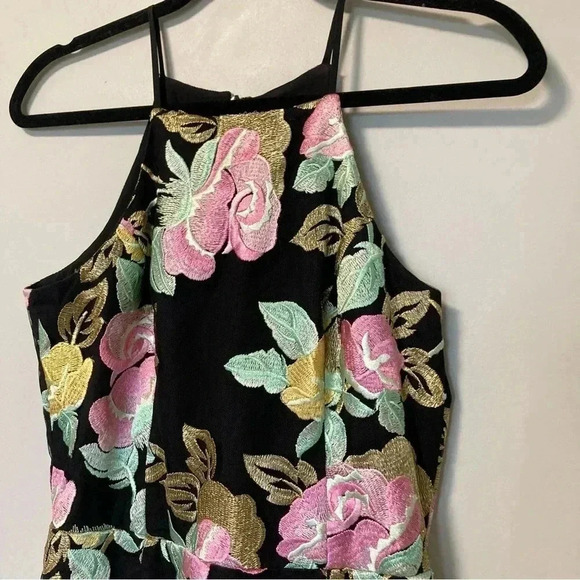 Dress the Population black  halter embroidered floral dress - Picture 6 of 7